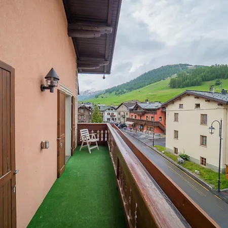 公寓 Maison Ostaria Myholidaylivigno 利维尼奥