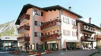 Maison Ostaria Myholidaylivigno
