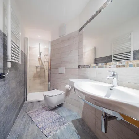 Maison Ostaria Myholidaylivigno 利维尼奥