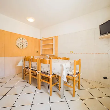 Maison Ostaria Myholidaylivigno *
