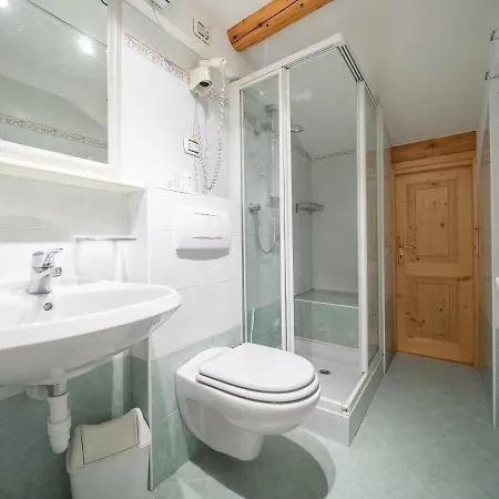 Maison Ostaria Myholidaylivigno * 利维尼奥